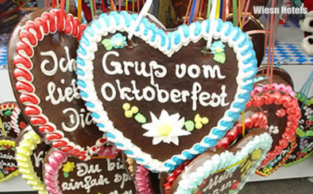 Oktoberfestherzen - Oktoberfest Souvenirs und Andenken aus München - Wiesn Krüge und Hüte aus Bayern
